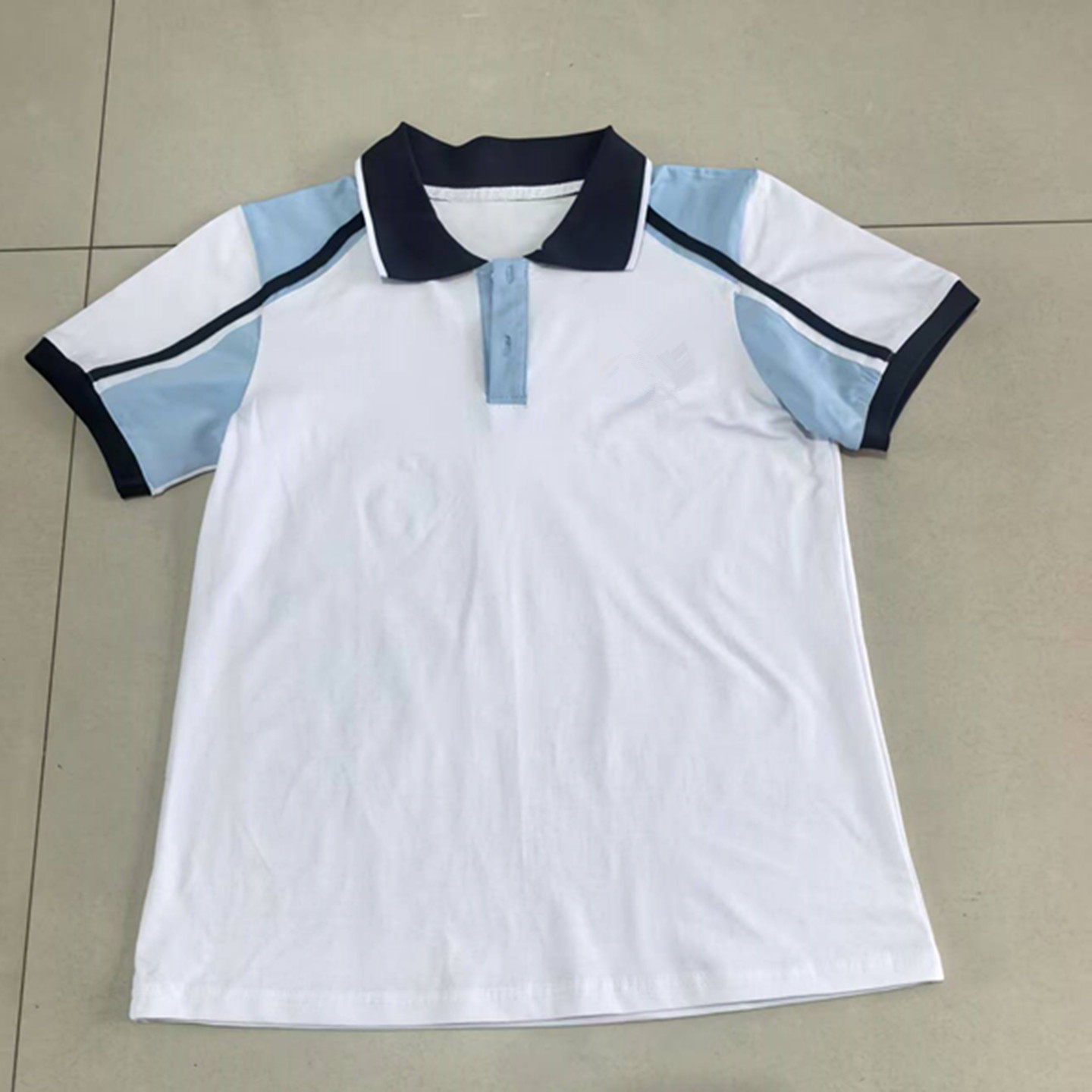 定做滁州二小学生新款白色短袖拼深蓝色翻领校服班服休闲宽松大码