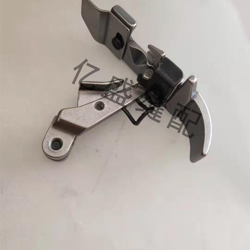 缝纫机配件锁边机压脚 6700四线包缝机压脚 6714拷边机压脚