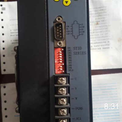 ST3D22100AE  220V 驱动器三相步进驱动器 电流10A9新询价