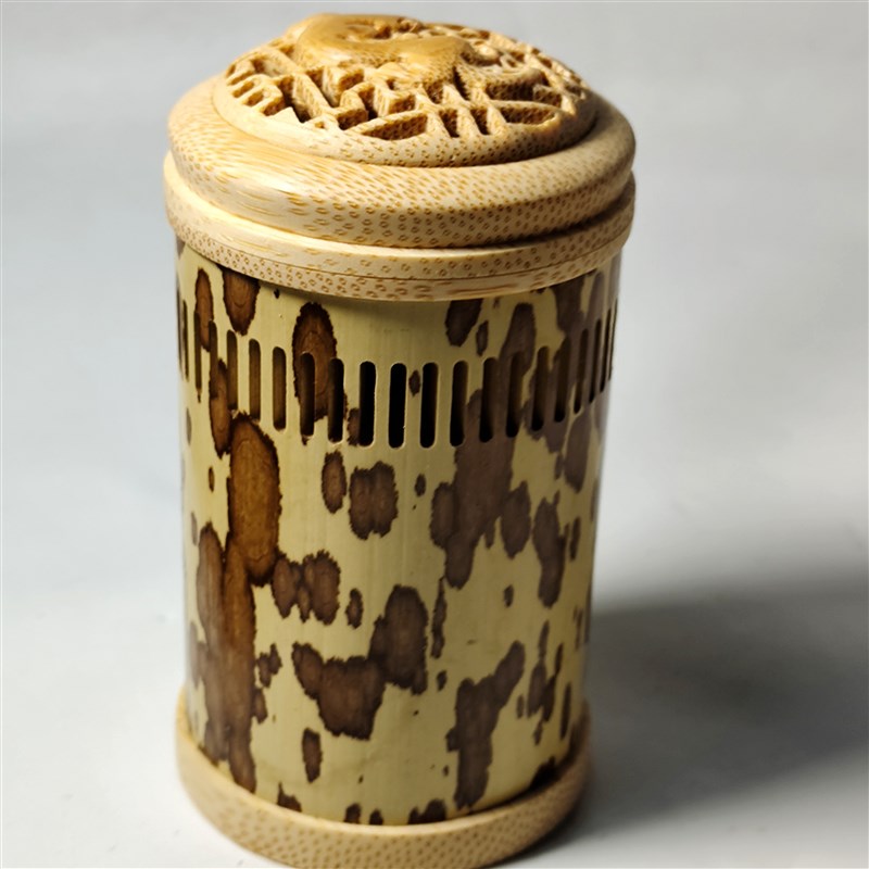 天然梅妃竹雕刻把玩件虫具鸣虫盒蛐蛐罐蝈蝈罐蛉子盒文玩手把件