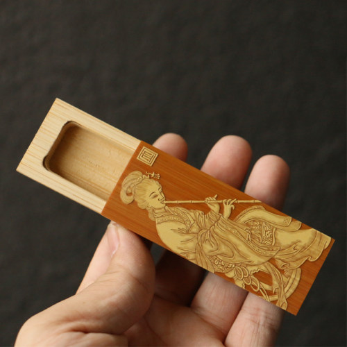 十几年老玉竹东阳名家裘立刚本工精工留青雕刻侍女图牙签盒竹雕刻