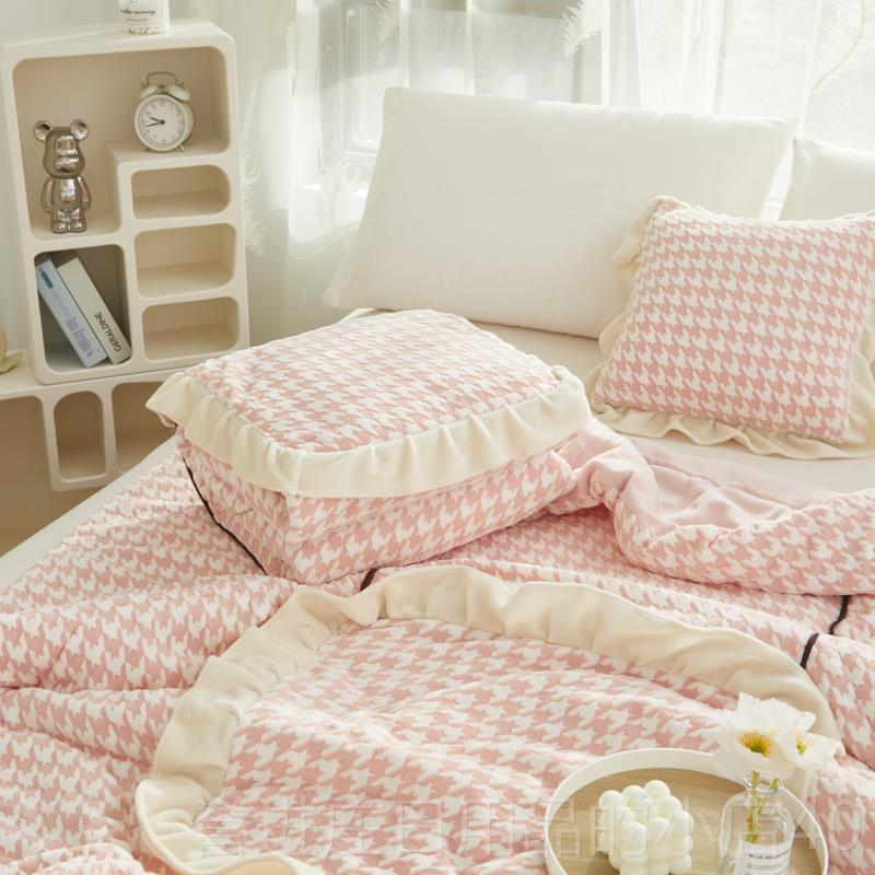 正品抱枕被双面加厚加绒牛奶绒办公午睡枕载芯头汽车内空调室毯二