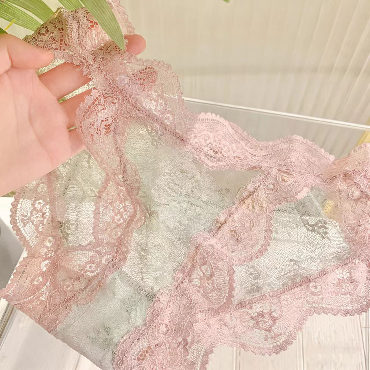 法式蕾丝镂空透气纯棉档女三角裤