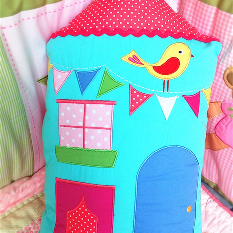 热卖创意全棉沙发靠垫红色可爱抱枕 儿童午睡靠背方形靠枕小屋