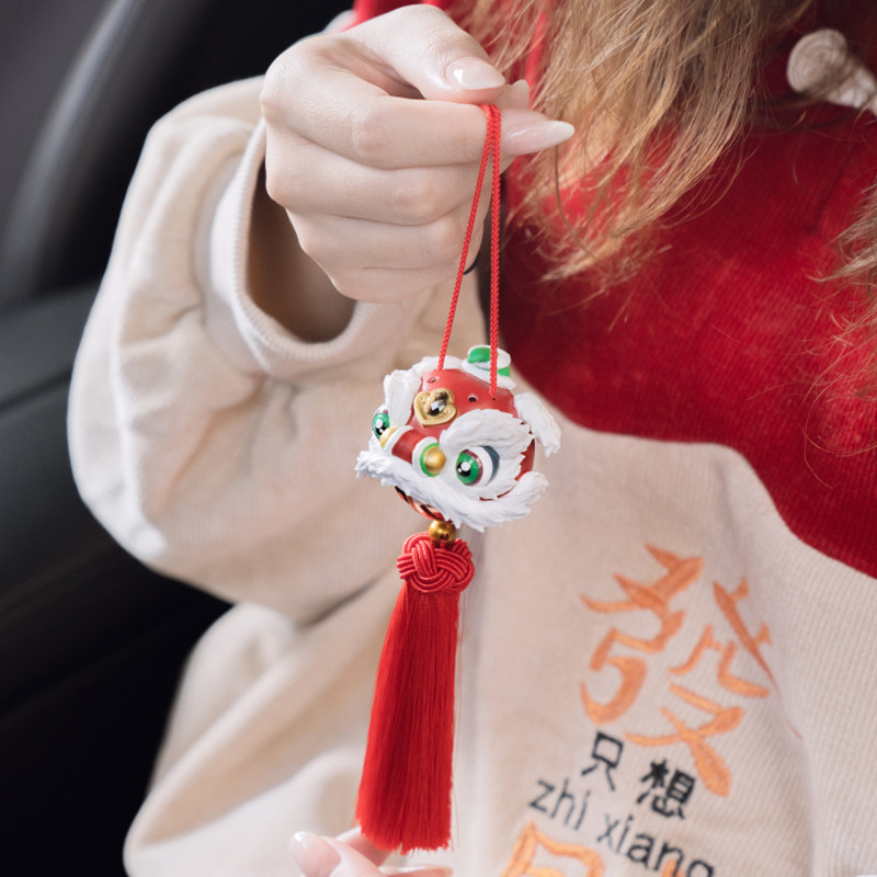 汽车挂件车内吊饰平安符高档醒狮车载挂饰香水香薰汽车后视镜吊坠