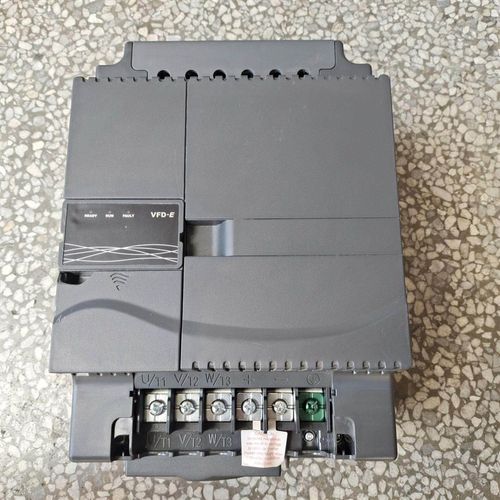 台达变频器VFD150E43A-BA    15kw