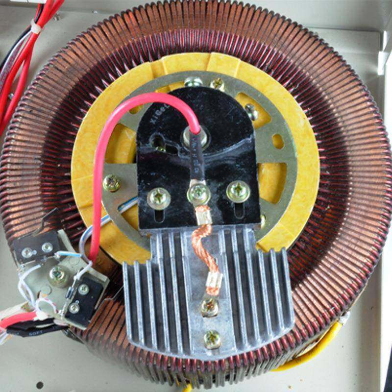 伊莱科V-20KVSVC-20KVA-380CV2000W0立柜全自动交流稳压器S三相稳