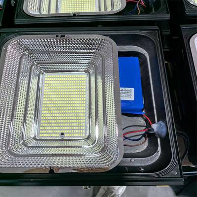 2天0025新款太阳能照明灯庭院户外家用农村超亮黑自动亮17650w20W