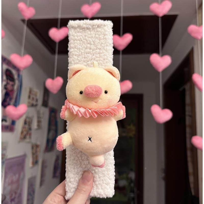 芭蕾颈小羊汽内饰头枕护女款可爱车内饰用品车安793全带护枕肩套