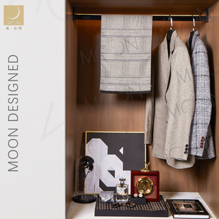 衣柜组合 家居男士 Moon慕空间样板房间衣帽间装 饰品摆件道具软装