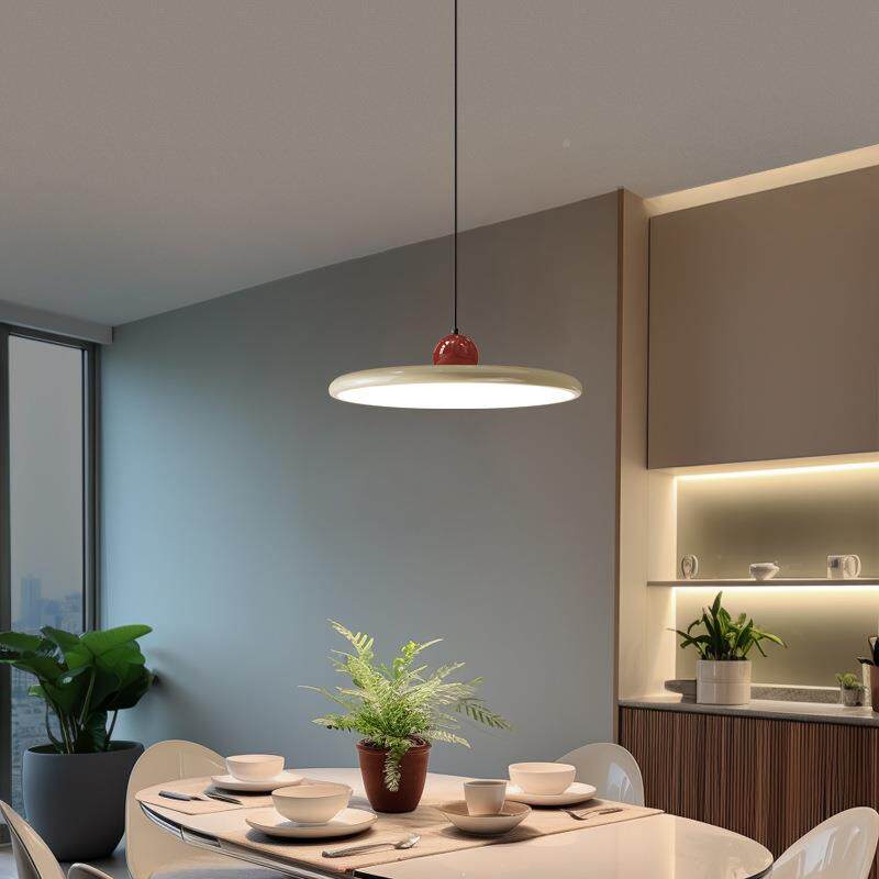 全光谱护眼餐厅灯油风新款灯飞碟创意简402吊约法奶式饭厅主灯餐