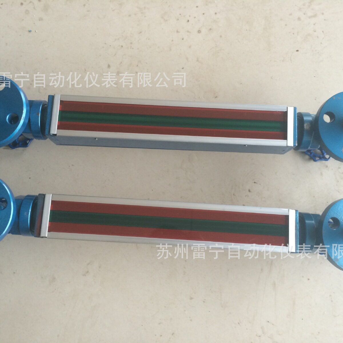 UGS双色玻璃管水位计SF303
