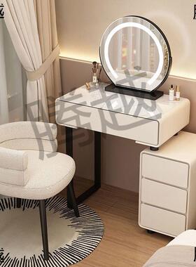 2梳025新款现代岩简梳约妆台奶油风化妆KKB桌小户型轻奢化妆台板