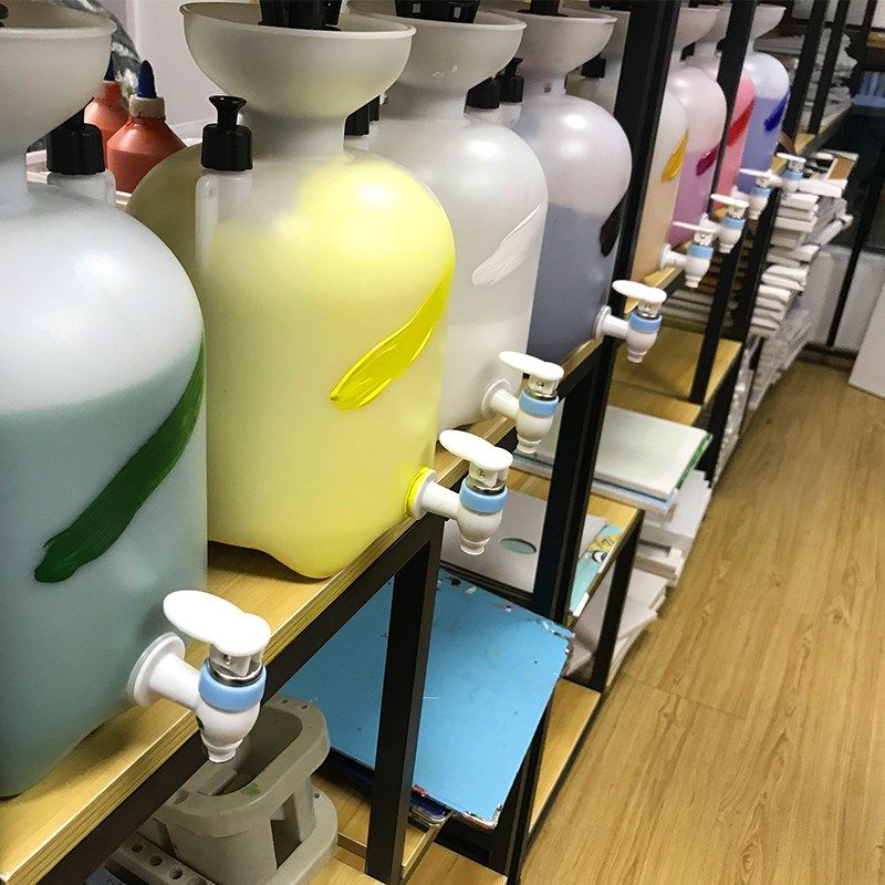 幼儿园颜料桶自助画室颜料桶丙烯水粉流体颜料桶颜料分装桶压力桶