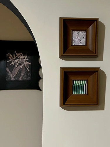 高级感实木框客厅餐厅装饰画中古风精致复古卧室壁画走廊文艺挂画
