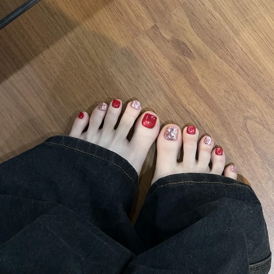 纯手工光疗甲成品脚趾甲美甲贴脚美甲纯色猫眼美甲红色显白脚趾甲