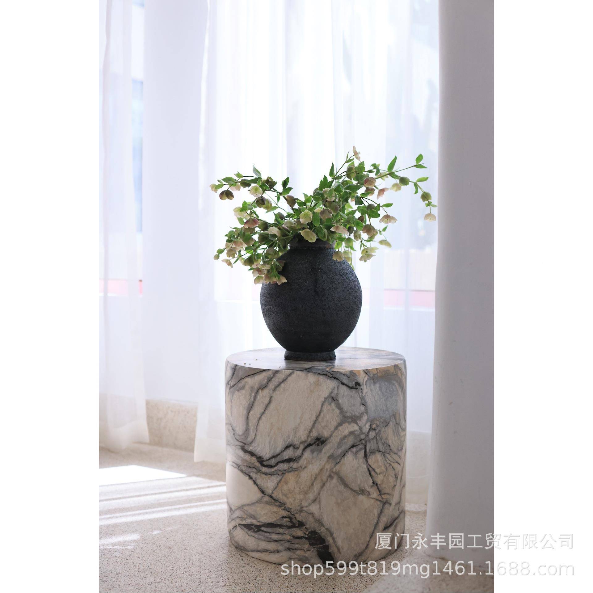 嘻物黑白沙发圆柱形几民宿计客厅仿无品牌/大理边石茶几设所艺术