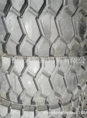 吊车轮胎126.00R2钢丝工程轮胎445/595316R521.00R24
