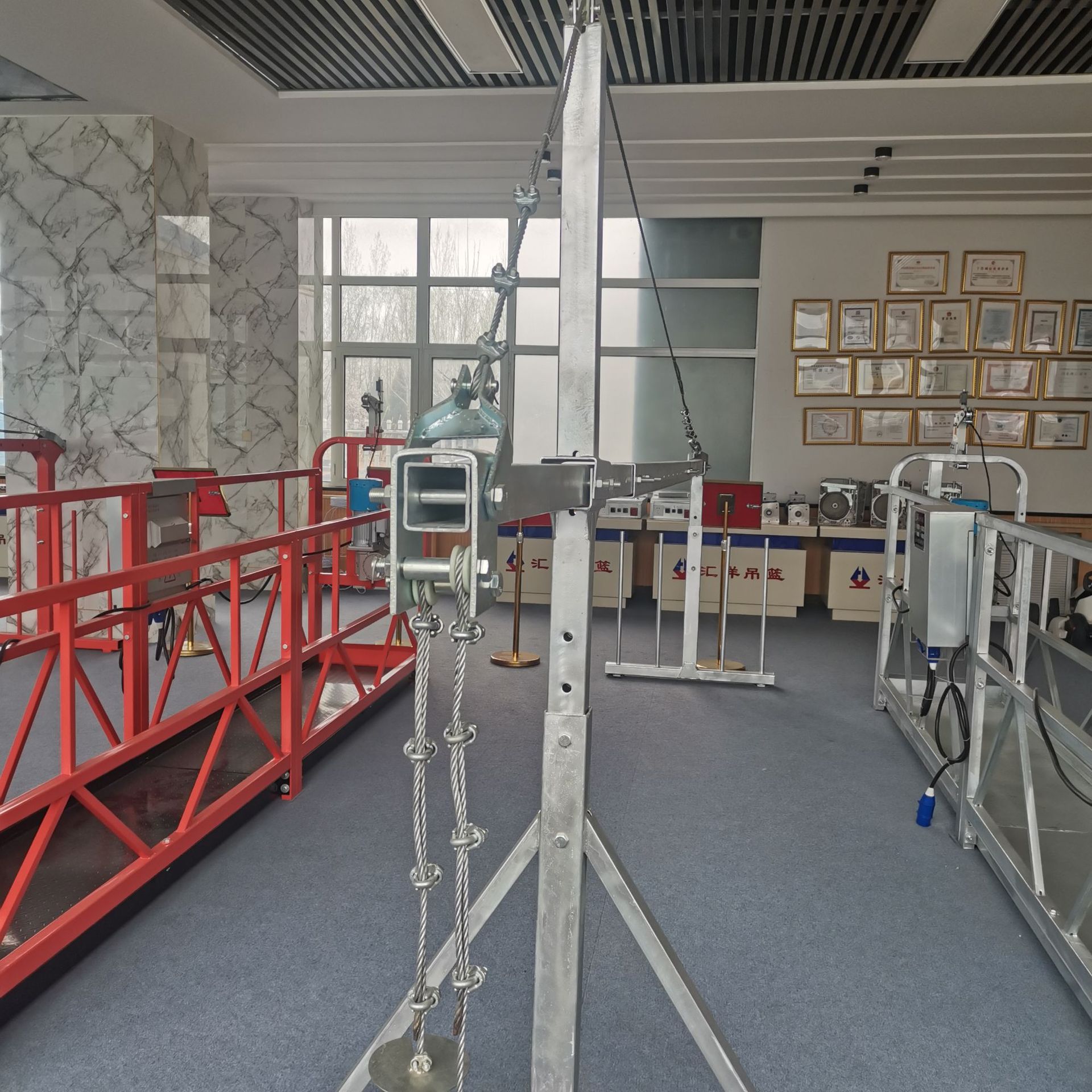 汇洋建筑镀锌外墙施工电动吊篮