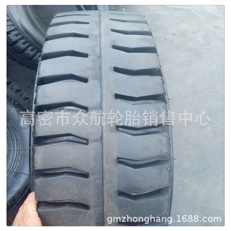 山东永固8.25-16羊角花纹斜交轮胎农用拖车/卡车挖掘机轮胎