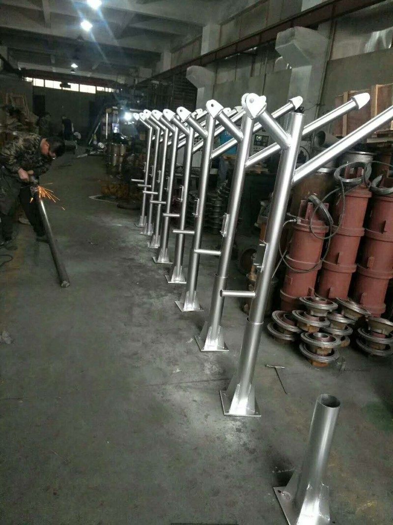 手摇旋转式1.2/1.5米碳钢304不锈钢排污泵提升架潜水搅拌机起吊架