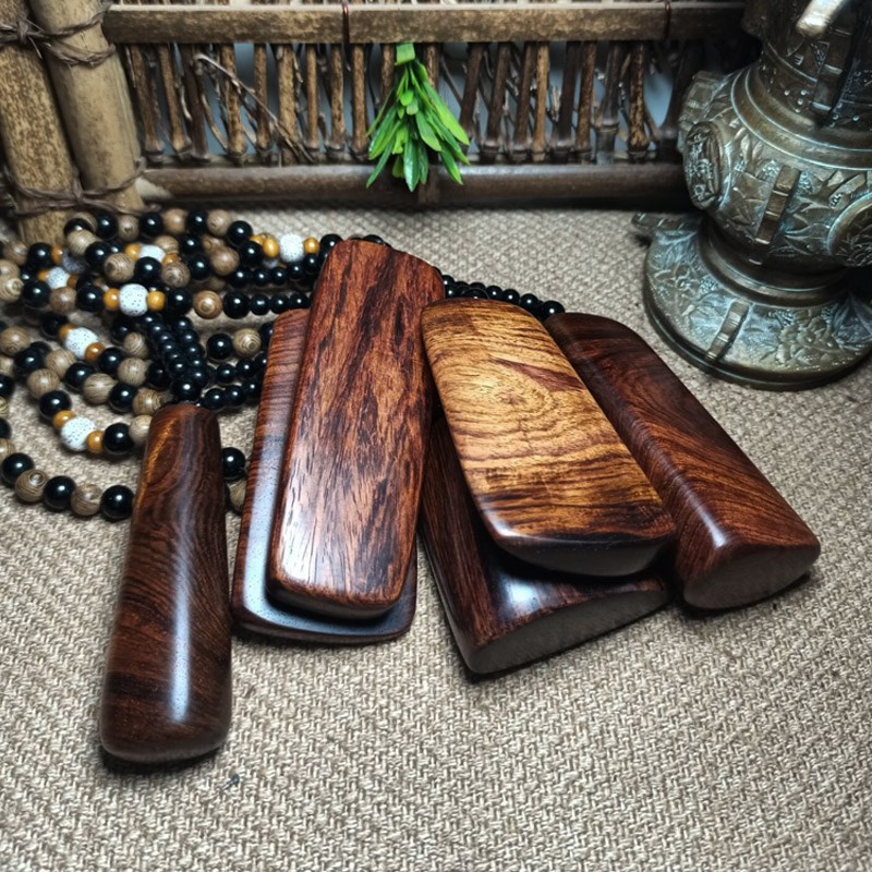 一物一拍 海南黄花梨手把件 原木海黄老木料随型文玩紫油梨无事牌