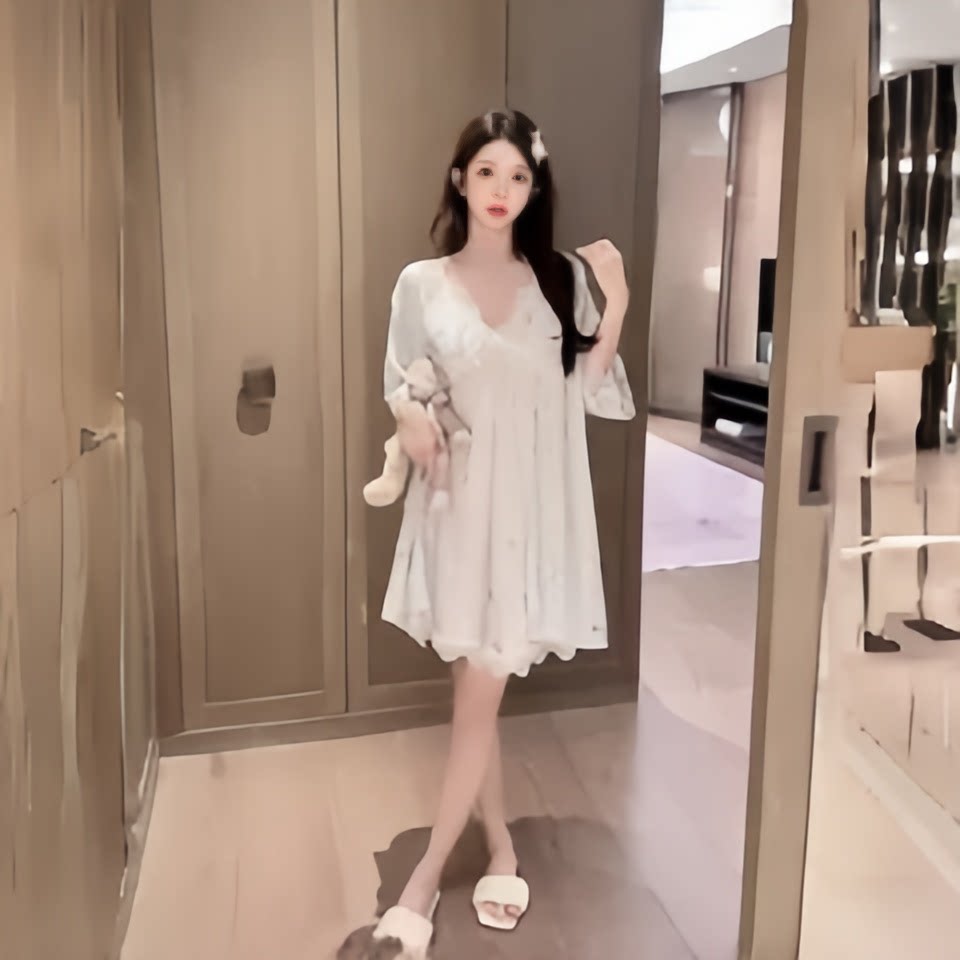 真丝蝴蝶印花纯欲吊带睡裙女
