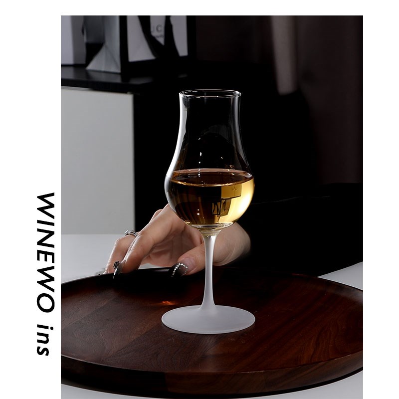 晚秋杯 红透青 初月薄中古杯干邑闻香标准杯酒杯高脚水晶杯玻璃