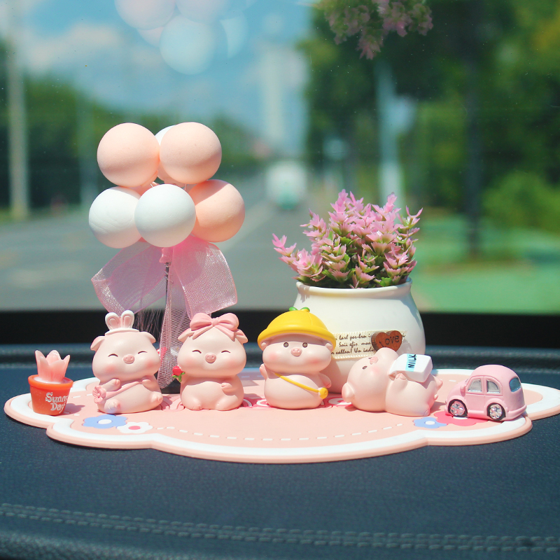 迷你小猪猪可爱汽车摆件车内装饰用品车载中控台玩偶车内饰品男女