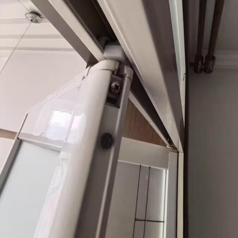 老款折叠门塑料五金配件轨道上吊轮卫生间铝合金隔断推拉门滑轮.