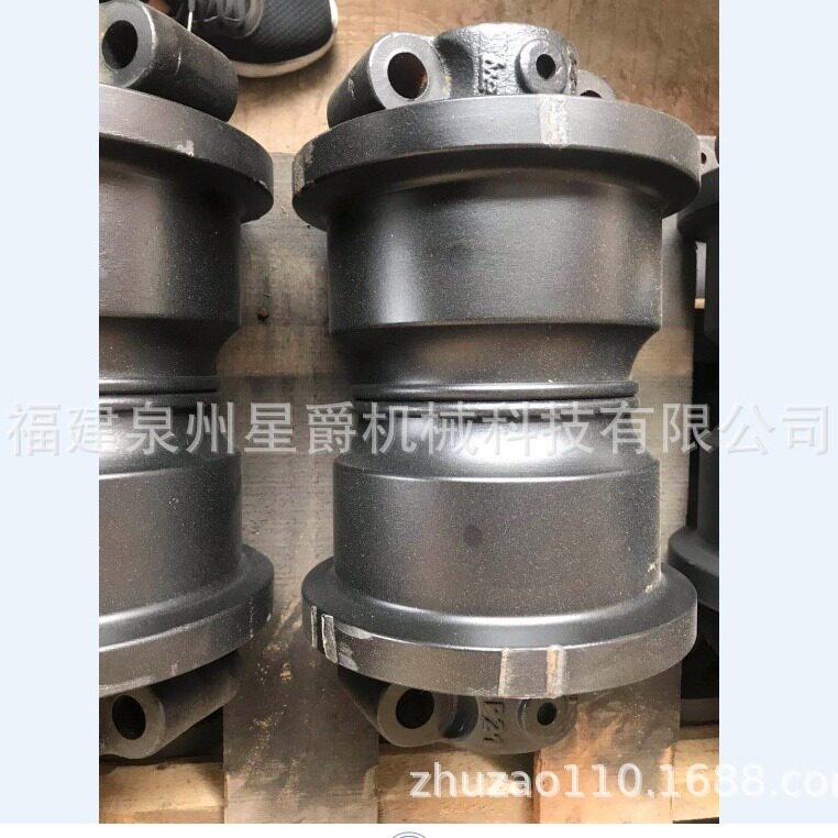 福州厦门泉州挖掘机四轮一带支重轮斗齿底盘链条