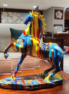 创意抽象艺术样板房间软装家居饰品办公室客厅电视柜工艺品马摆件