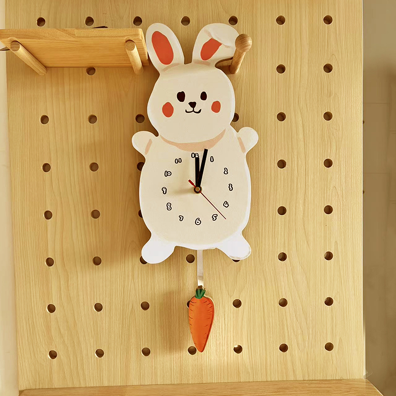 少女心卡通挂钟表可爱家用温馨童趣简约静音时钟奶油风原木风挂钟