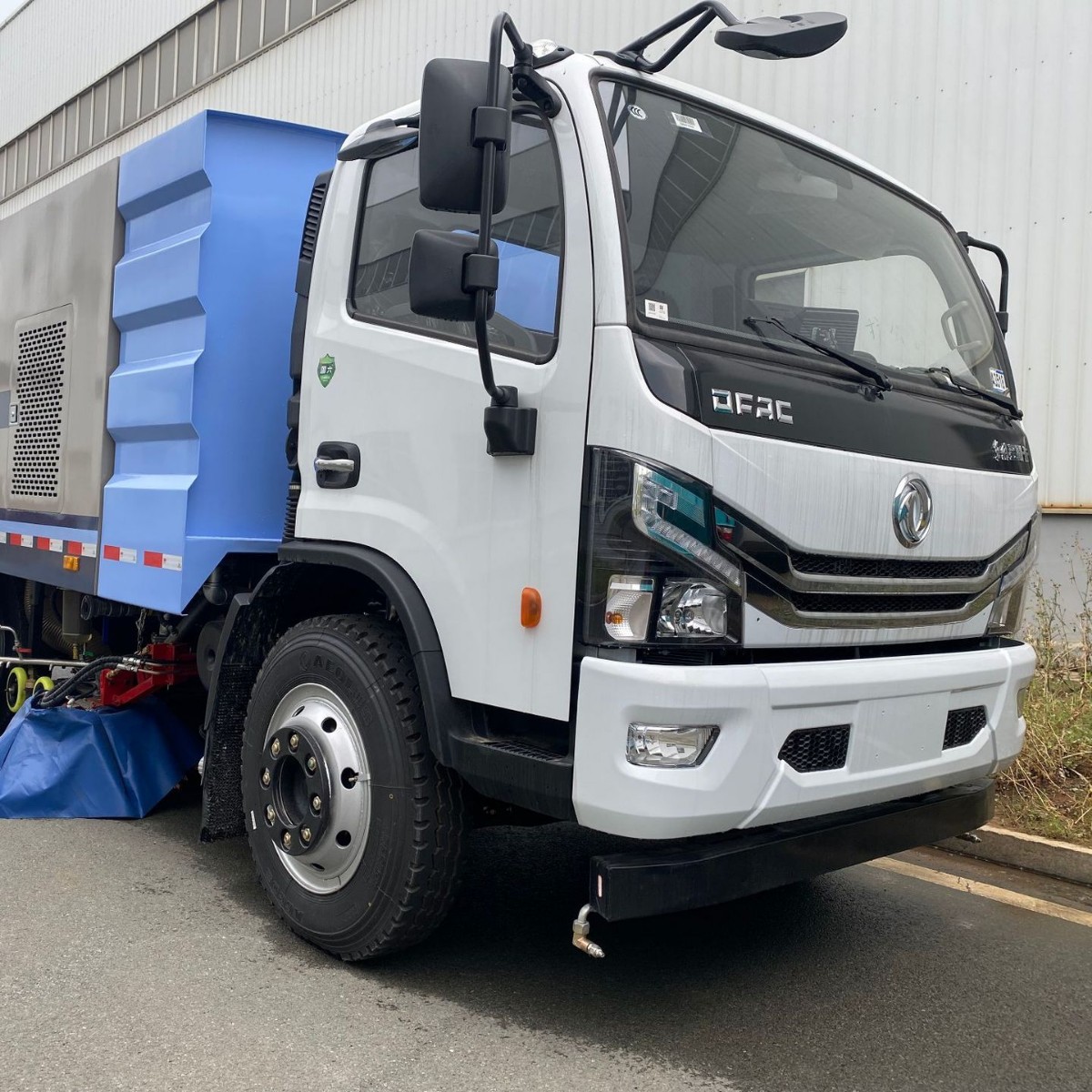 程力扫地车 新款东风多利卡9立方市政环卫洗扫车 道路清扫吸尘车