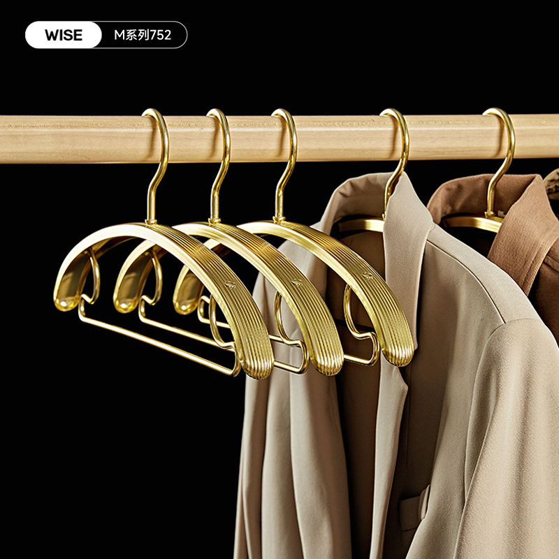 铝合金衣架家用挂衣架宽肩无痕衣撑防滑衣挂多功能晾衣架卧室阳台