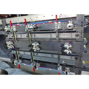 格板焊接夹焊具钢机械手自动接正四方接EYU工焊装夹具制定