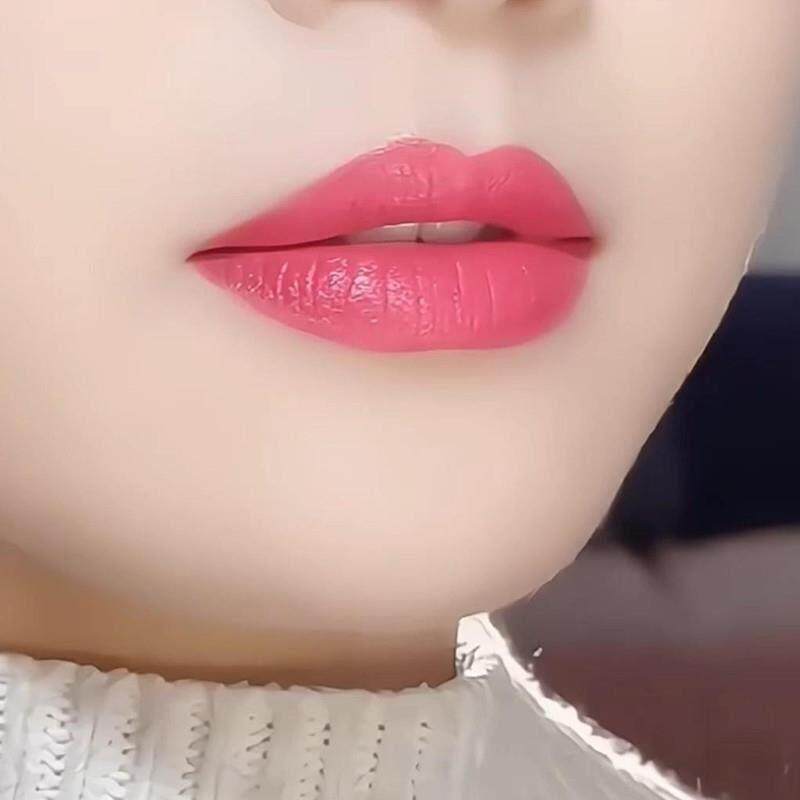 豆沙色不掉色不沾杯口红雨衣哑光持久不脱保湿防水显白大牌正品女