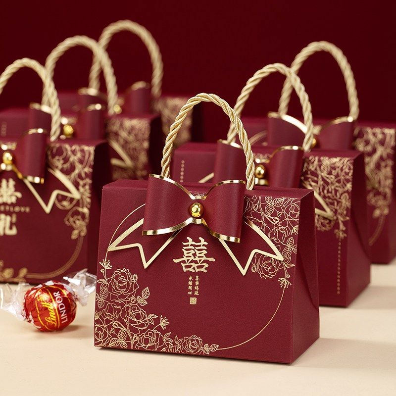 2025新款结婚喜糖盒成品礼盒空盒高级感订婚婚礼专用喜宴糖果盒