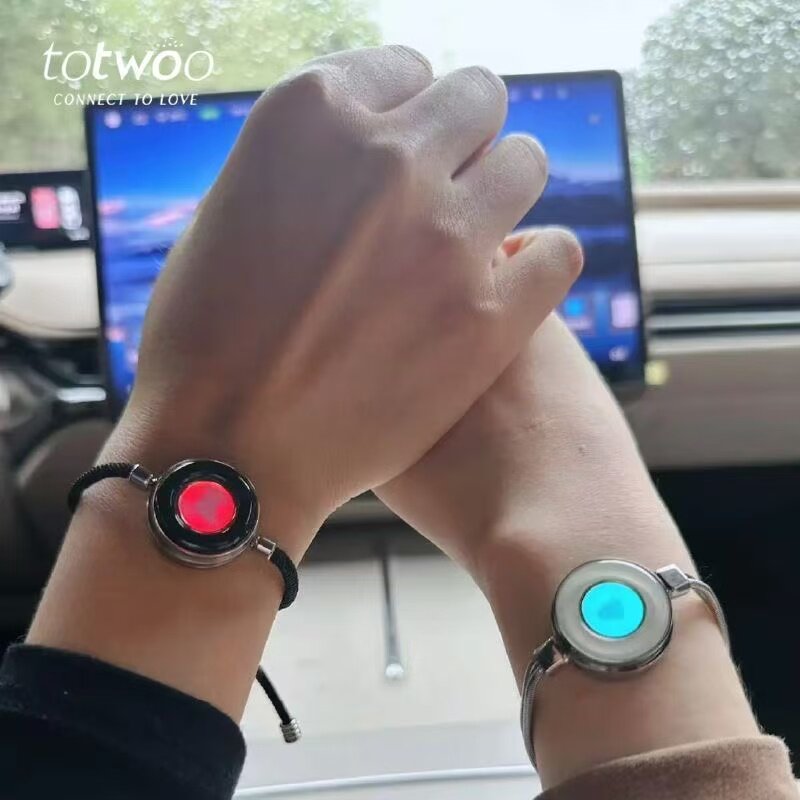totwoo怦然心动情侣手链异地恋感应手环远程互动情人节礼物送女友