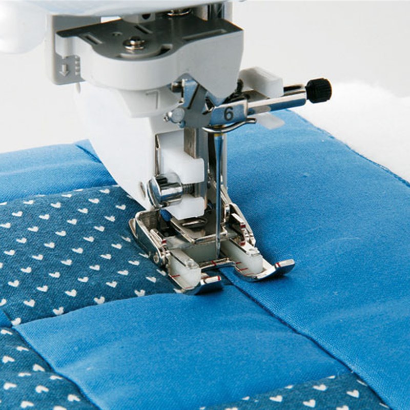 蝴蝶电动家用多功能缝纫机夹棉同步均匀送料压脚格子花样铺棉压线