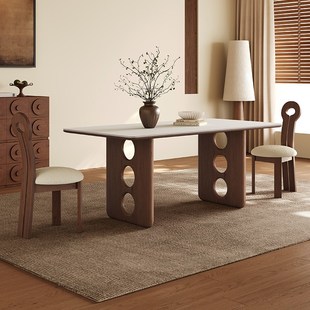 中古风纯白岩板餐桌家用小户型2025新款 复古长方形实木餐桌椅 法式