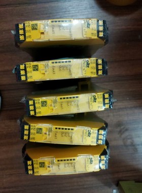 PILZ S7.1 C序列号751167有五个