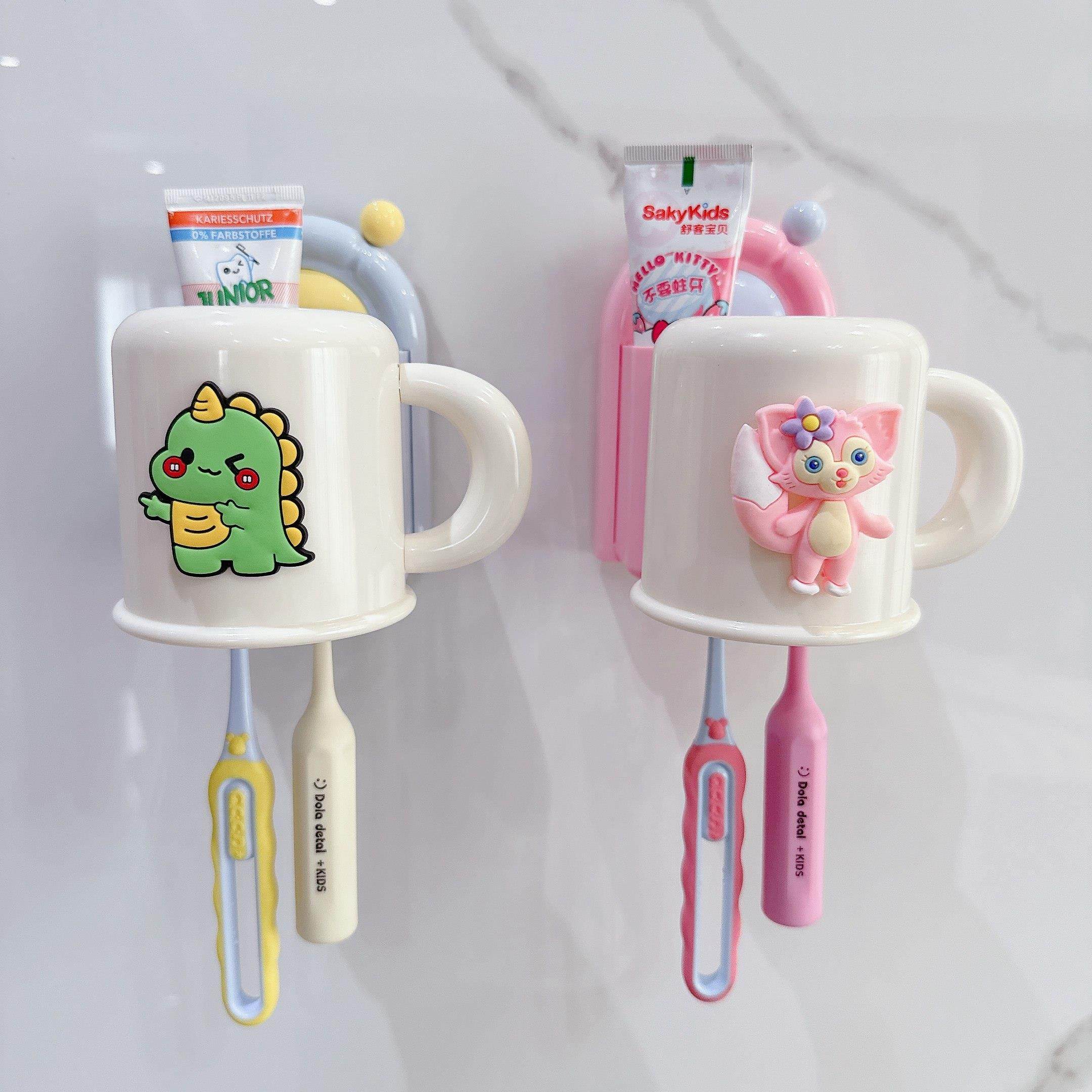 2025新款牙刷置物架壁挂式免打孔儿童吸盘洗漱口杯子刷牙杯牙具杯