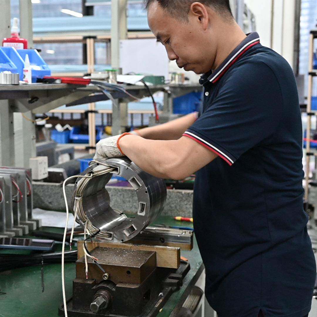 2一000V小AGW型充磁机继电充退磁体器灵活切换