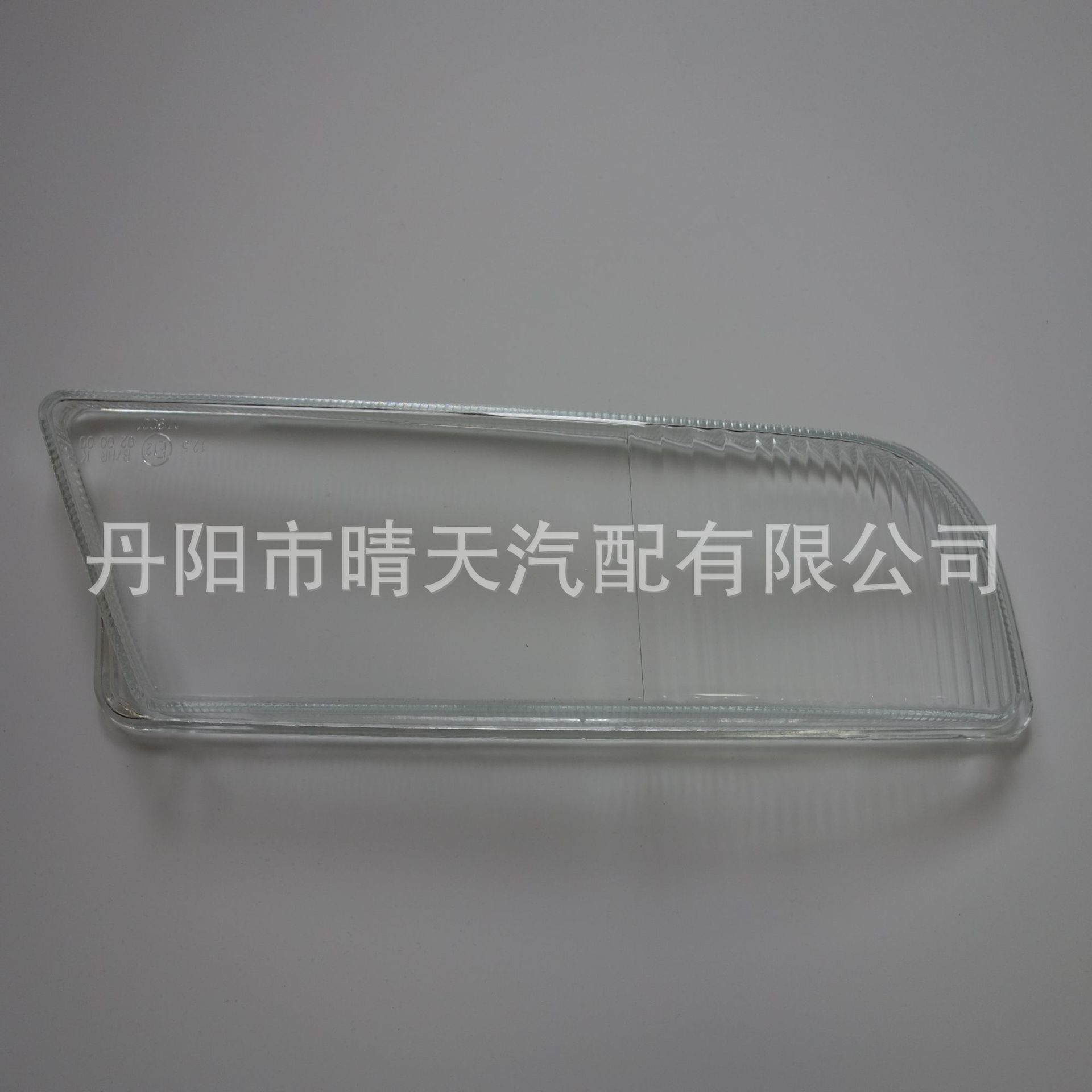 适应于欧系重卡曼MAN TGS雾灯玻璃灯罩81251100086 81251100085