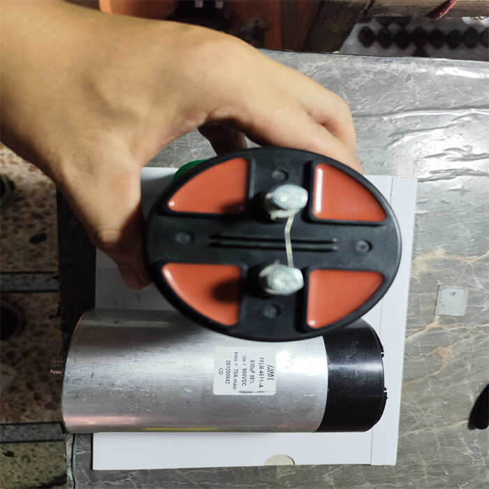 法国AVX1500V210UF900V610UF直流光伏支撑电容器滤波储能电容