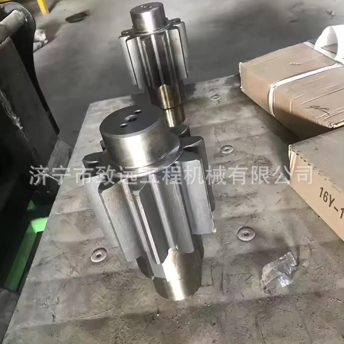 154-21-推121610轴承座，山推土机742终传动配件16-18-002Y1