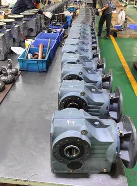 K速AF67钢制兰空心轴安装螺旋锥齿轮减速法机直角KAF67斜齿轮减器