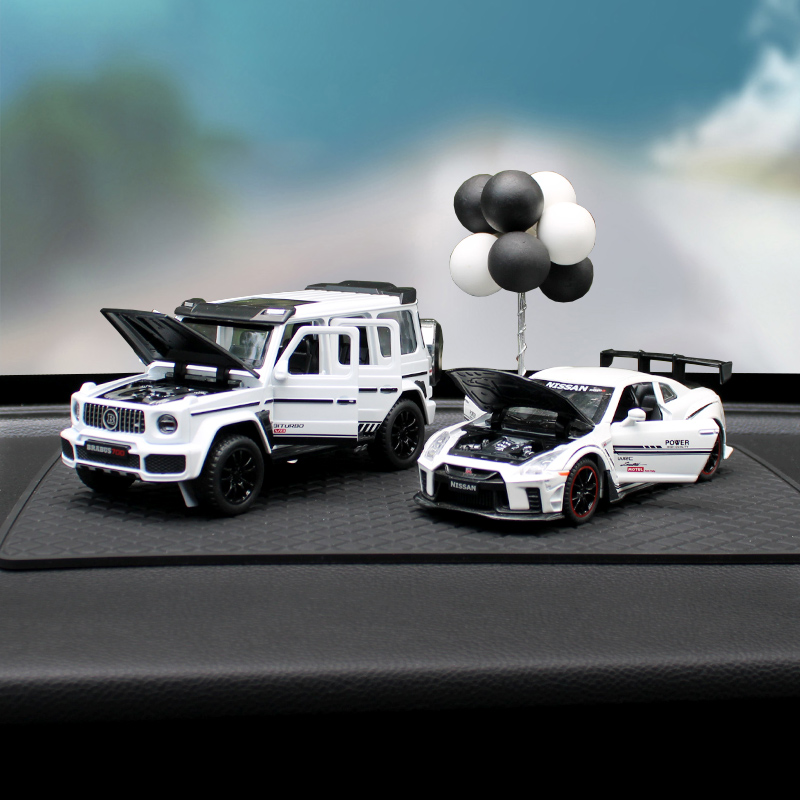 仿真合金车模型2021新款汽车摆件中控台高档大气男士专用车内装饰