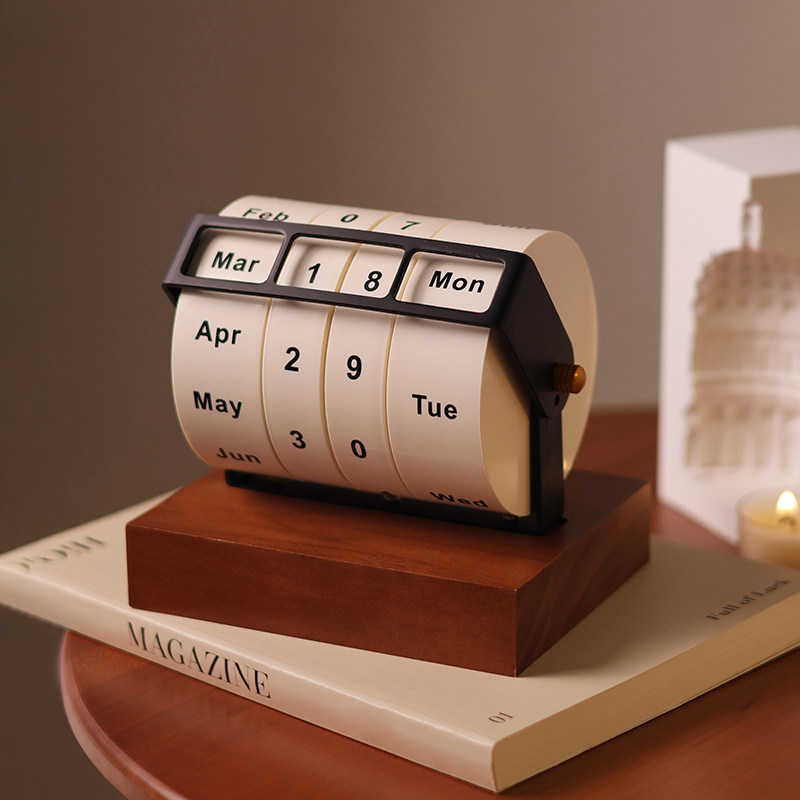 2024年新款转轮万年历摆件创意办公室桌面创意机械旋转日历装饰品